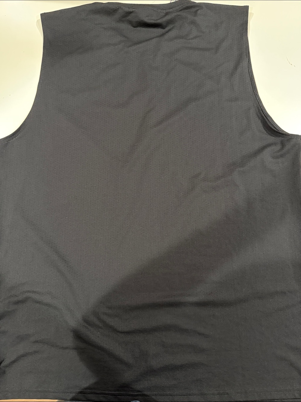 Gymshark Black Men’s Performance Sleeveless Tank - Picture 3 of 3